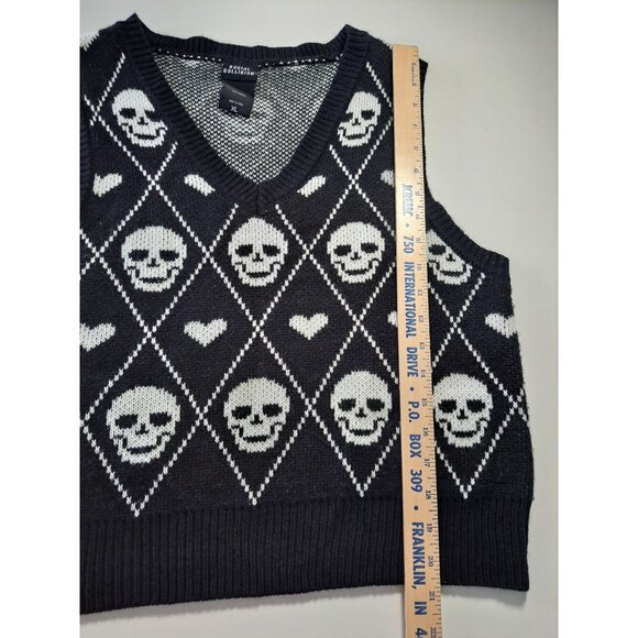 Social Collision XL Black White Skull & Heart Argyle Sweater Vest Women's Goth - Picture 6 of 7